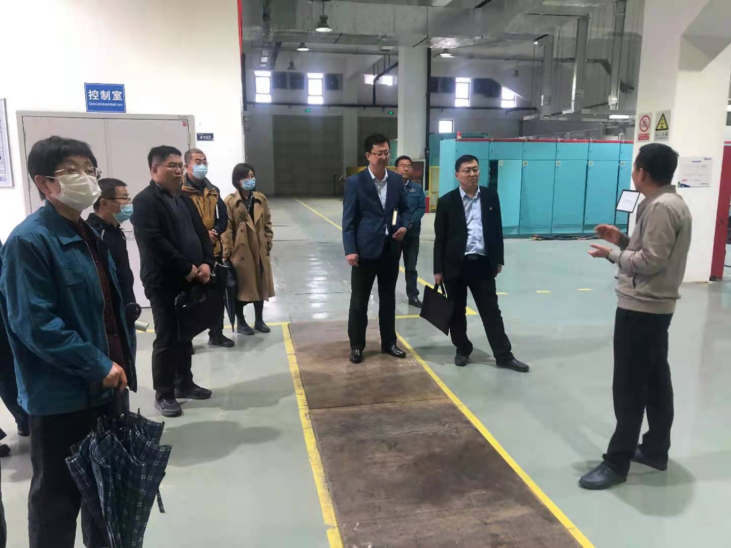 市供电公司专家赴一线调研.jpg