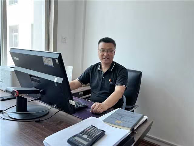 16-杨宏宇.jpg