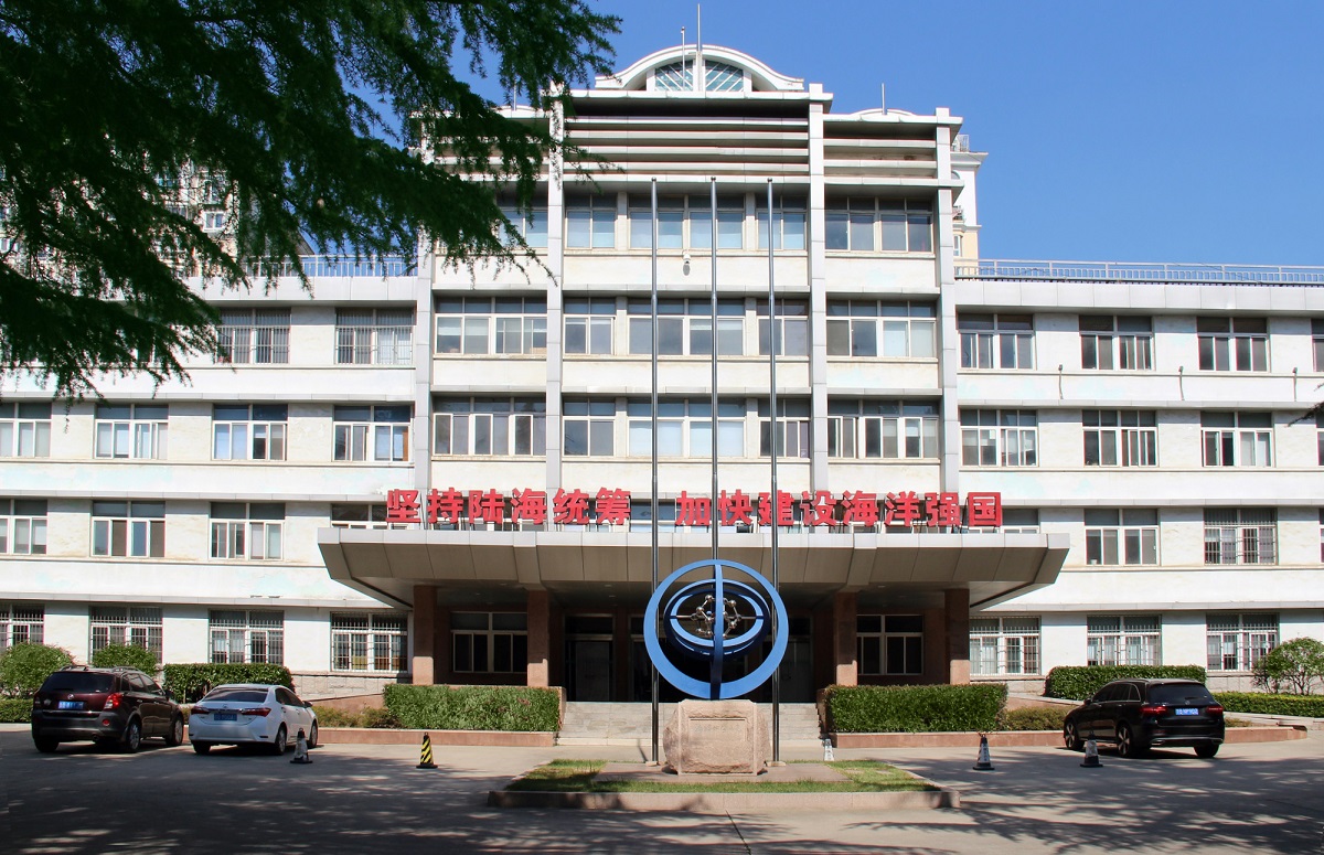 院主楼图片(左上）.jpg
