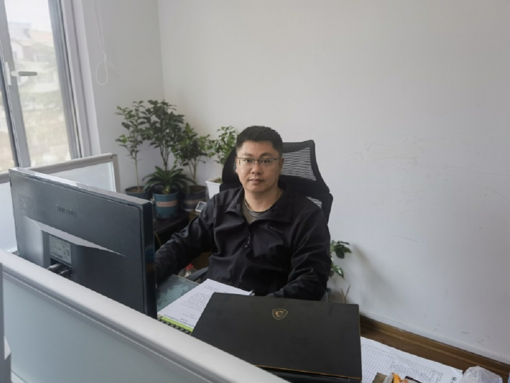 1746497963607609.jpg 刘晓东.jpg